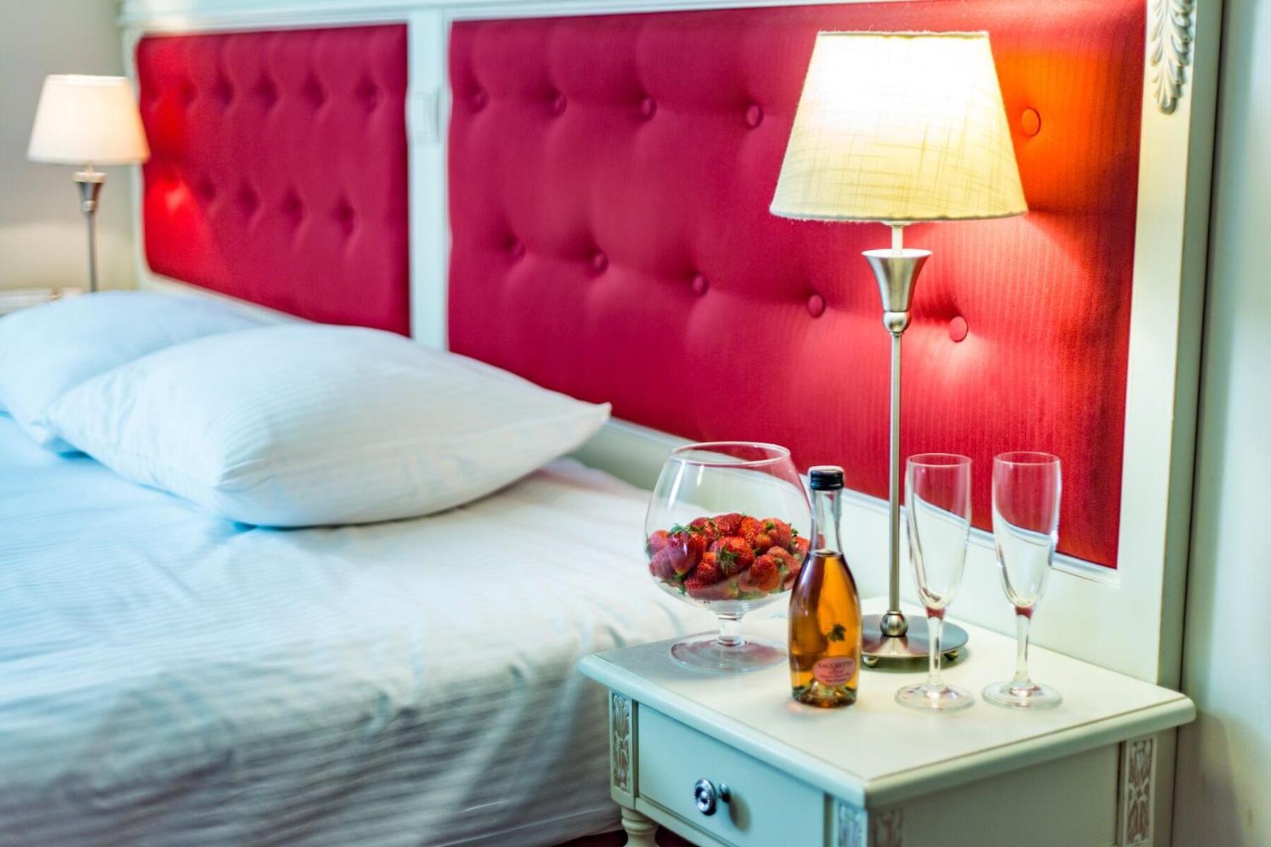 Hotel Sobienie Krolewskie Sobienie Szlacheckie Екстериор снимка