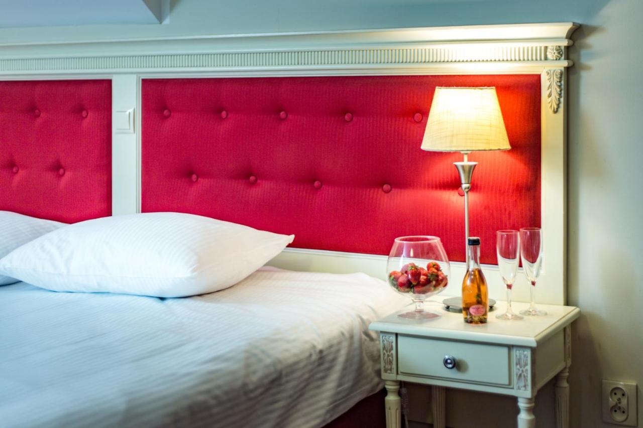 Hotel Sobienie Krolewskie Sobienie Szlacheckie Екстериор снимка