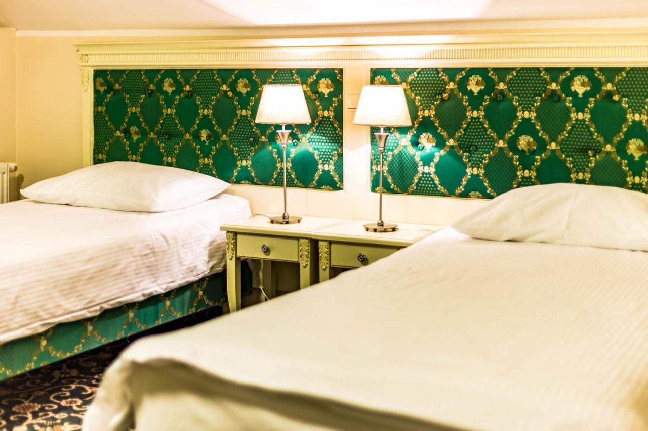Hotel Sobienie Krolewskie Sobienie Szlacheckie Екстериор снимка