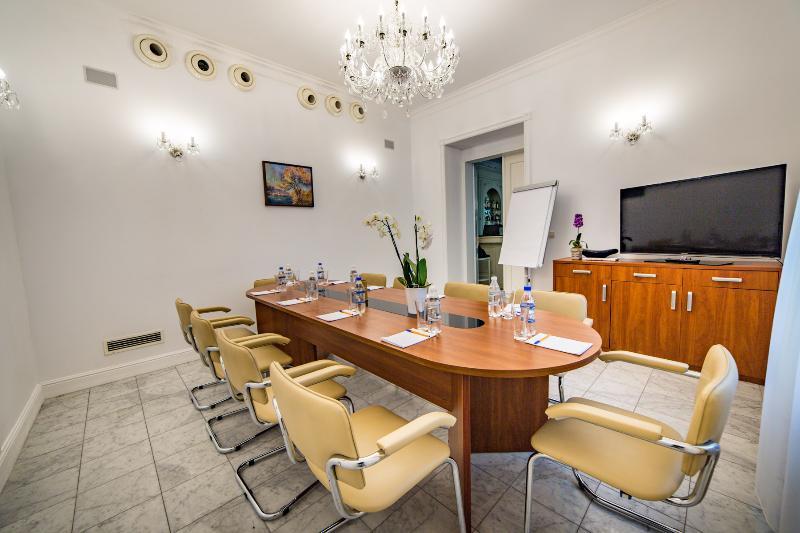 Hotel Sobienie Krolewskie Sobienie Szlacheckie Екстериор снимка